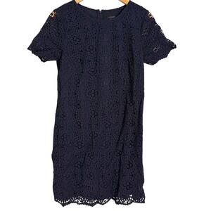 Ann Taylor Navy Blue Eyelet Lace Shift Dress Short Sleeve Size 6 Scalloped Hem